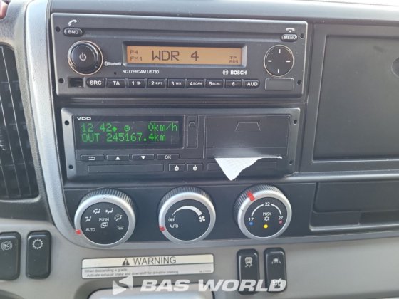 三菱ふそう 7C 18 4X2 ユンゲ