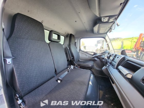 三菱ふそう 7C 18 4X2 ユンゲ