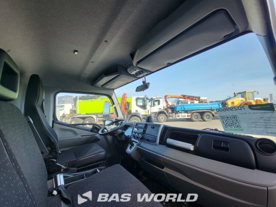 三菱ふそう 7C 18 4X2 ユンゲ