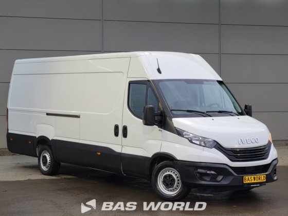 イヴェコ・デイリー 35S14 クローズド・ボックス・バン