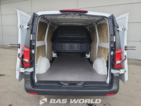 メルセデス・ヴィトー 110 クローズド・ボックス・バン