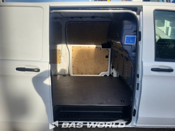 メルセデス・ヴィトー 110 クローズド・ボックス・バン