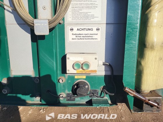 ミュースブルガー カーテンサイド セミトレーラー