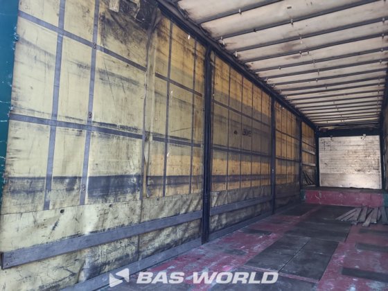 ミュースブルガー カーテンサイド セミトレーラー