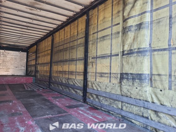 Meusburger 帘式半挂车