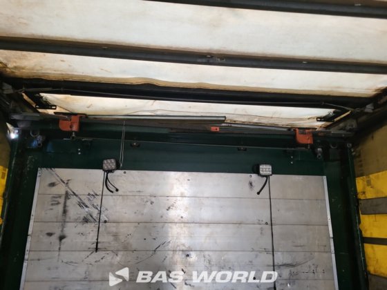 Meusburger 帘式半挂车