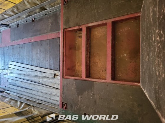 ミュースブルガー カーテンサイド セミトレーラー