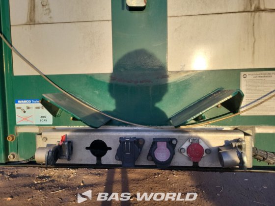 Meusburger 帘式半挂车