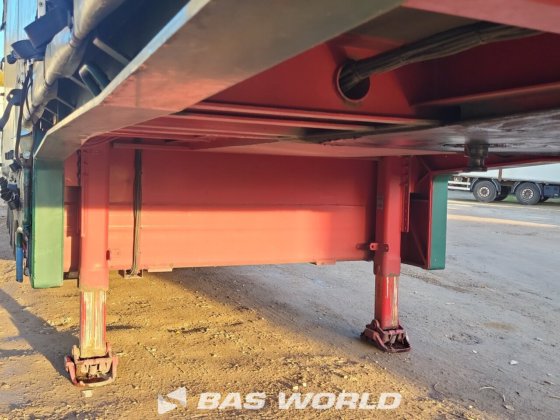 Meusburger 帘式半挂车