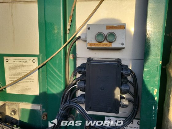 Meusburger 帘式半挂车