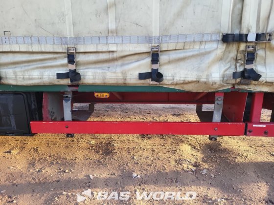 Meusburger 帘式半挂车