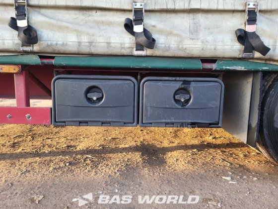 ミュースブルガー カーテンサイド セミトレーラー