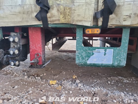 Meusburger 帘式半挂车