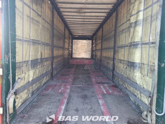 Meusburger 帘式半挂车