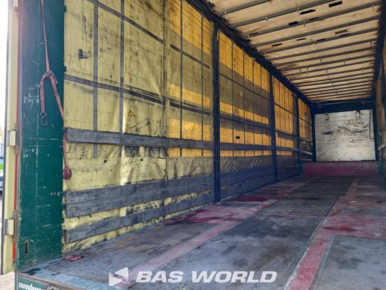 Meusburger 帘式半挂车