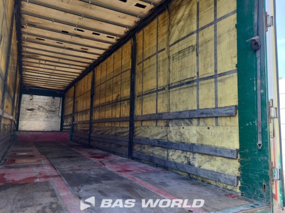 Meusburger 帘式半挂车