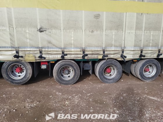 Meusburger 帘式半挂车