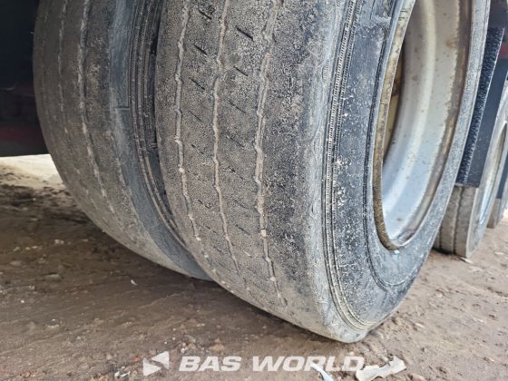 Meusburger 帘式半挂车