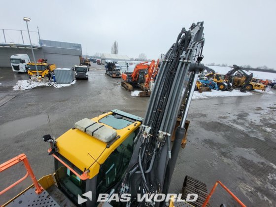 沃尔沃 EC300 E L 履带式挖掘机