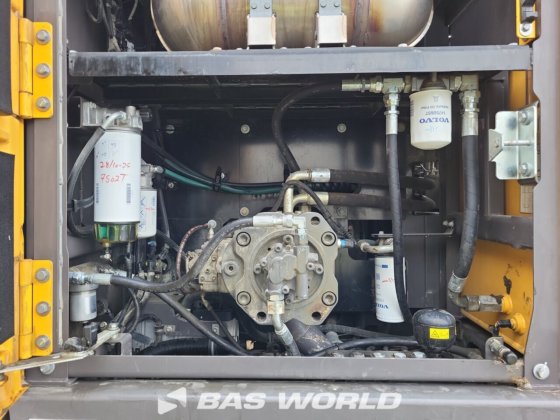 沃尔沃 EC300 E L 履带式挖掘机