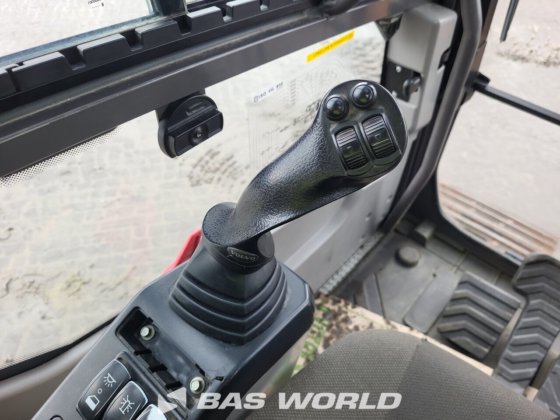 沃尔沃 EC300 E L 履带式挖掘机