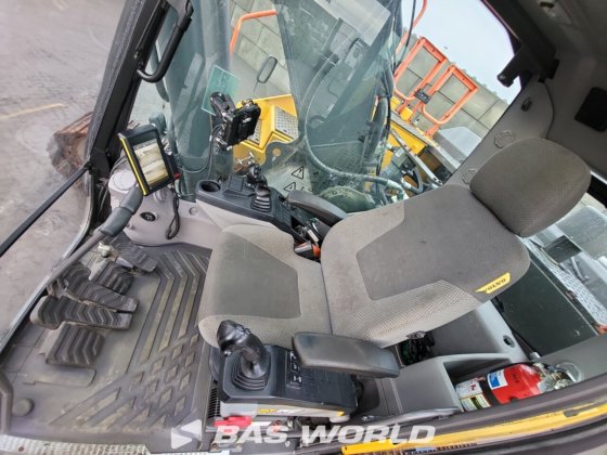 沃尔沃 EC300 E L 履带式挖掘机