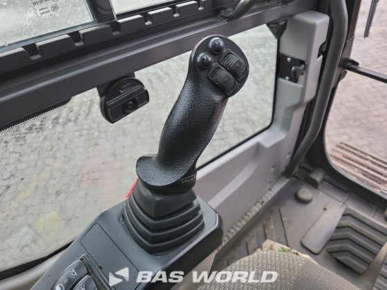 沃尔沃 EC300 E L 履带式挖掘机