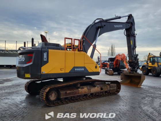 沃尔沃 EC300 E L 履带式挖掘机