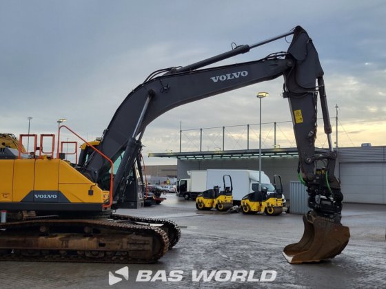 沃尔沃 EC300 E L 履带式挖掘机