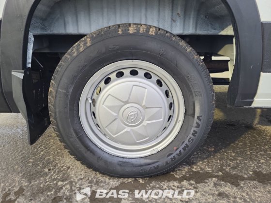 Maxus 封闭箱式货车