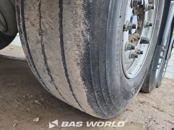 格拉纳鲁翻斗车