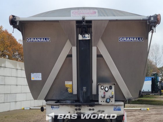 格拉纳鲁翻斗车