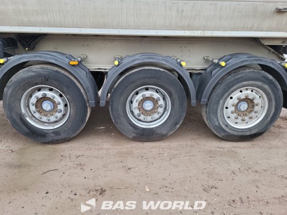 格拉纳鲁翻斗车