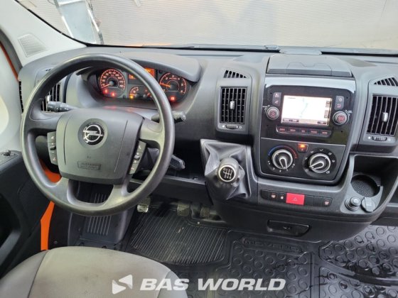 オペル モヴァーノ 165PK クローズドボックスバン