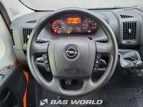 オペル モヴァーノ 165PK クローズドボックスバン