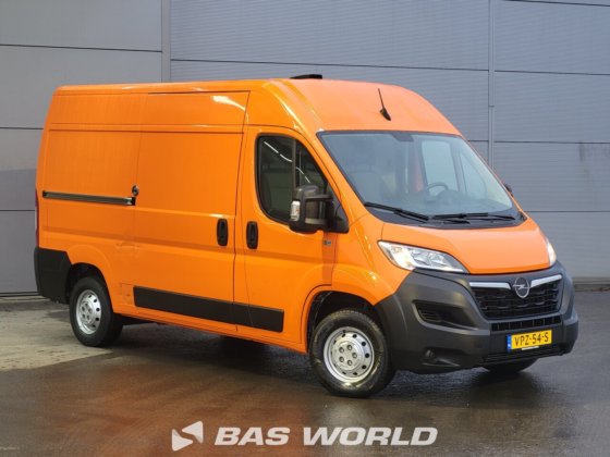 オペル モヴァーノ 165PK クローズドボックスバン