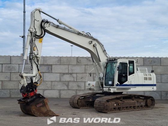 小松 PC210 LC-10 履带式挖掘机