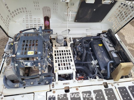 小松 PC210 LC-10 履带式挖掘机