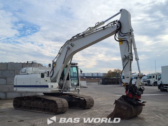 小松 PC210 LC-10 履带式挖掘机