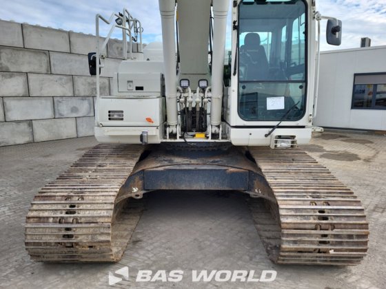 小松 PC210 LC-10 履带式挖掘机