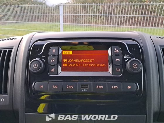 オペル モバノ 140PK ボックスボディ