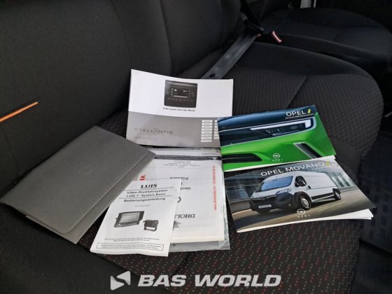 オペル モバノ 140PK ボックスボディ