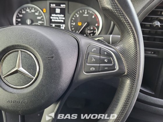 奔驰 Vito 114 封闭箱式货车