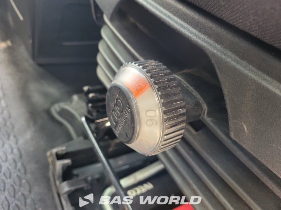 イヴェコ・デイリー 35S16 クローズド・ボックス・バン