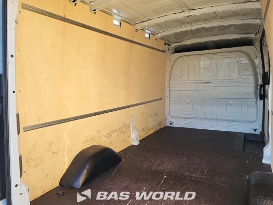 Maxus 封闭箱式货车