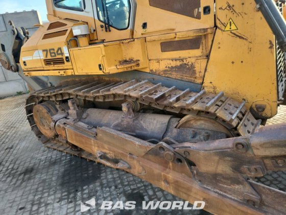 利勃豪世 PR764 爬坡推铲机