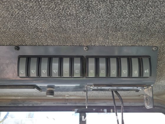 利勃豪世 PR764 爬坡推铲机