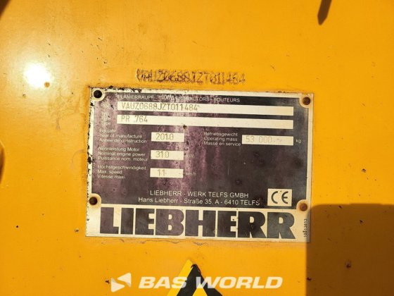 利勃豪世 PR764 爬坡推铲机