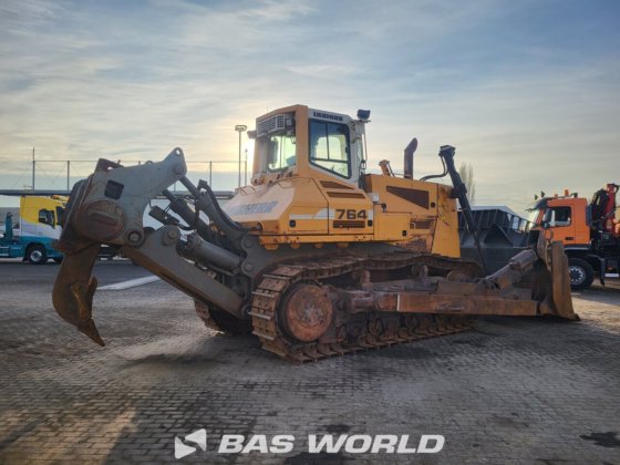 利勃豪世 PR764 爬坡推铲机