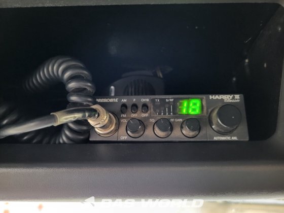 スカニア 85M 4X2 キャンピングカー